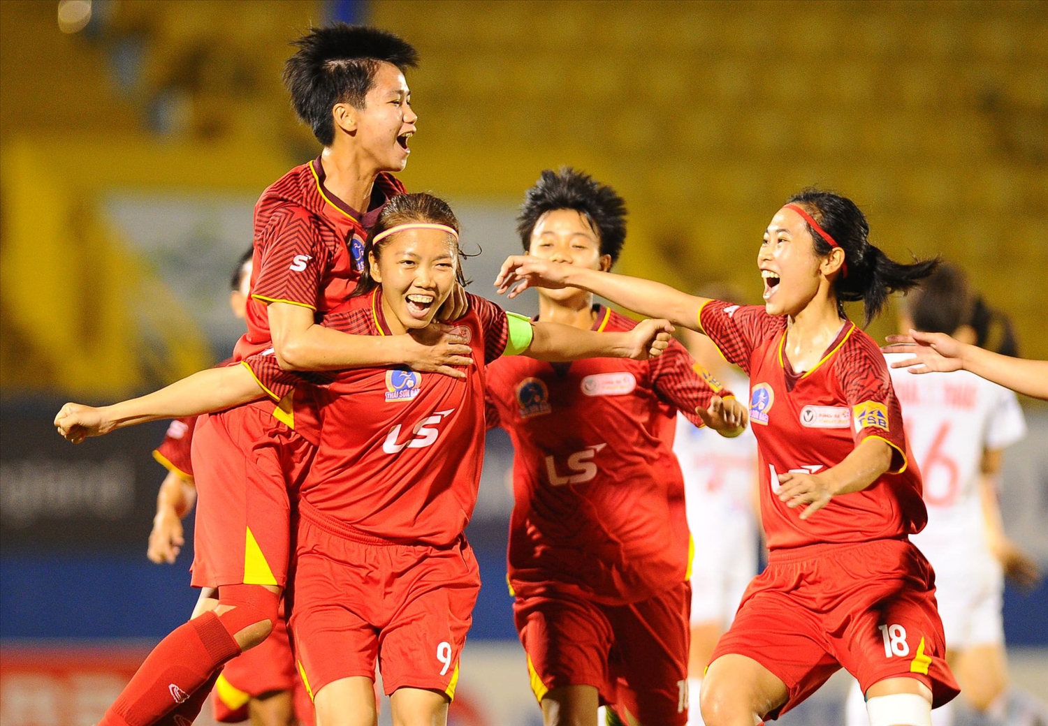 Hướng tới SEA Games 31: Đã chốt danh sách Đội tuyển nữ Việt Nam tham dự SEA Games 31 | Báo Dân tộc và Phát triển