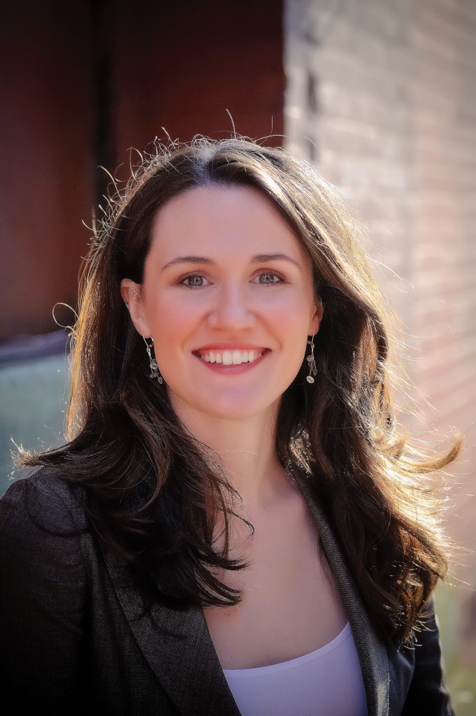 Liz Murray shares inspiring life journey at Distinguished Lecture Series, third annual educator night